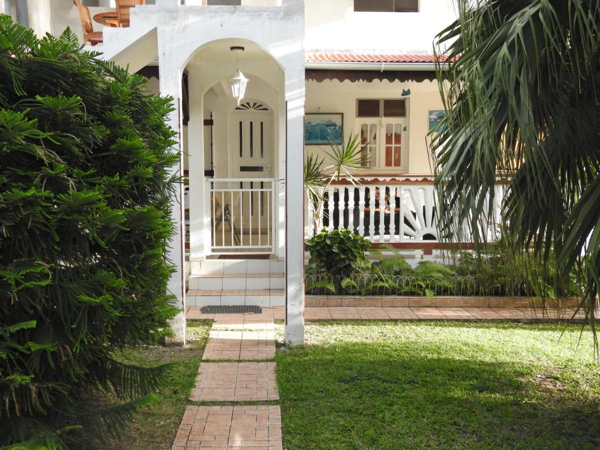 Villa Nanou , Villa De Plein Pied Avec Joli Jardin Bouillante Dış mekan fotoğraf